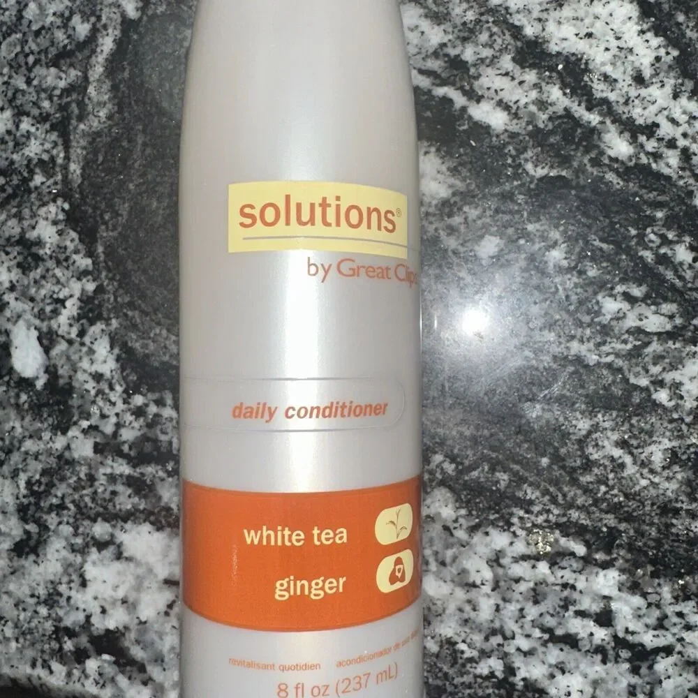 Solutions by Great Clips New Daily Leave in Conditioner White Tea & Ginger 8 oz